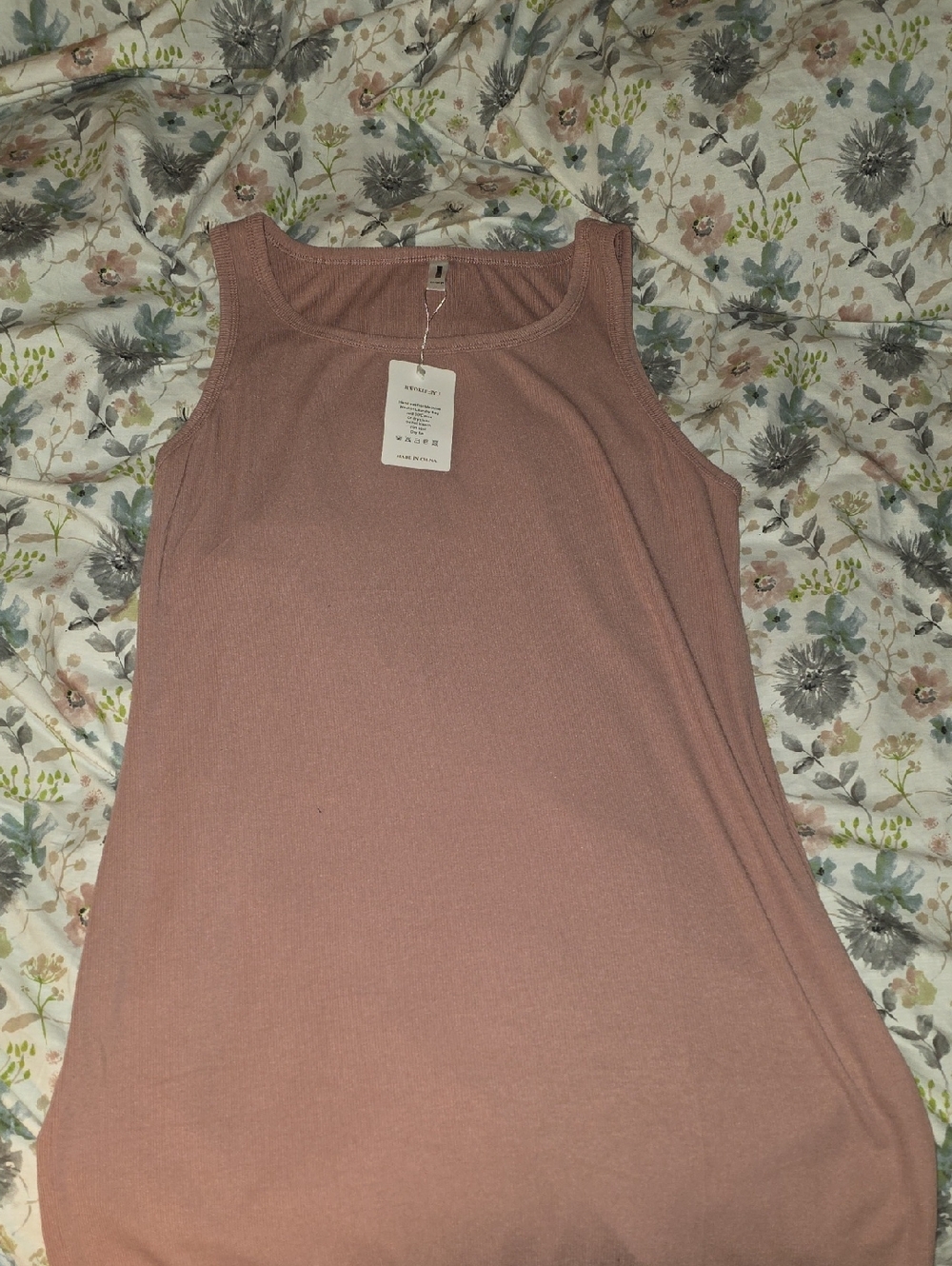 Amazon Ribbed Scoop Neck Tank Top - Mauve Pink